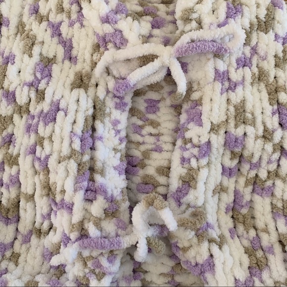 5-Piece Hand-knit Baby Set - 3-6 months - Picture 3 of 6